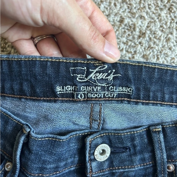Levi’s Slight Curve Classic Boot Cut Denim Casual 10 - Picture 2 of 11
